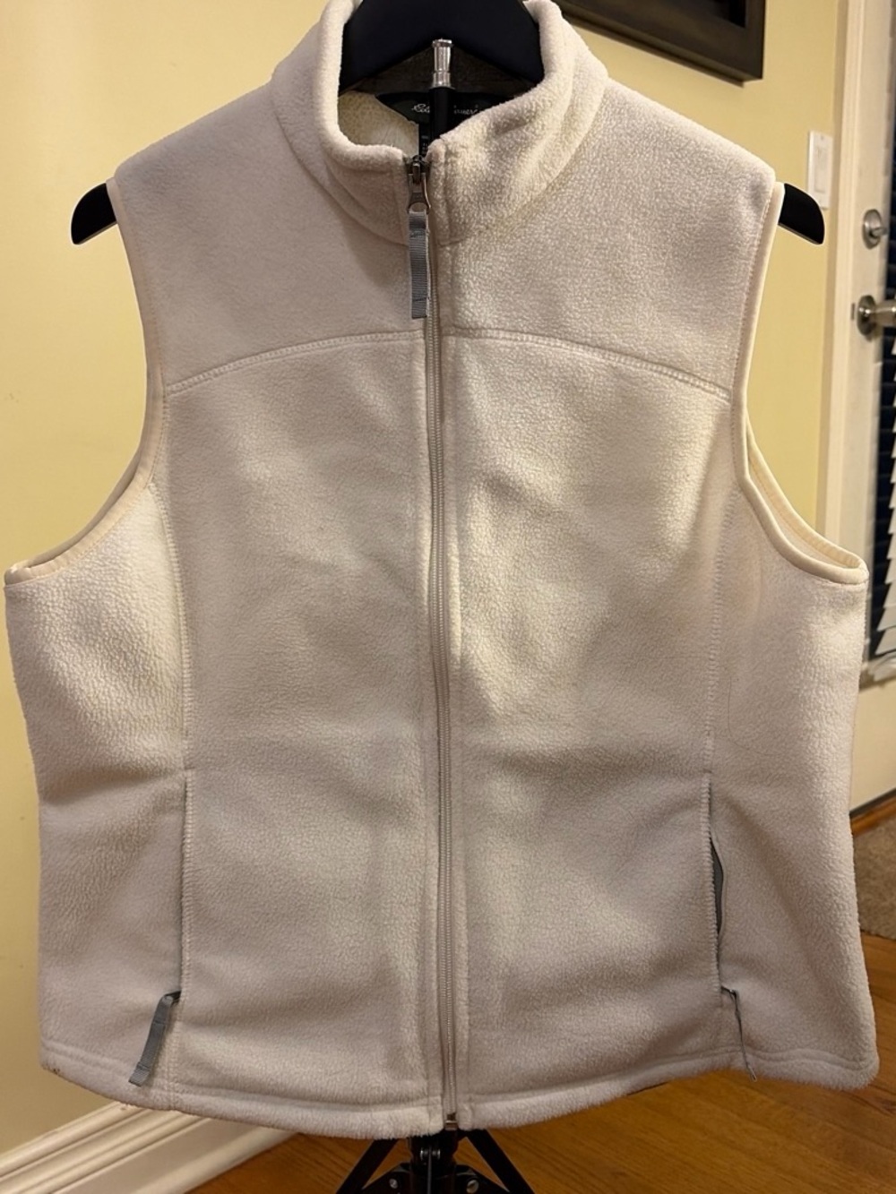 Eddie Bauer Ivory Fleece Zip Vest